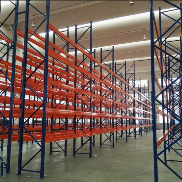 Long span pallet racking system