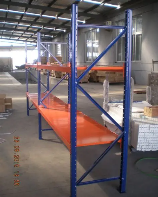 Long span pallet racking system