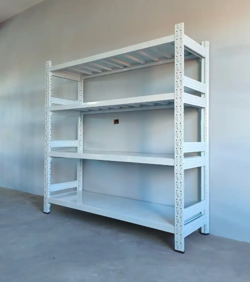 中型仓储货架的基本特征是什么？